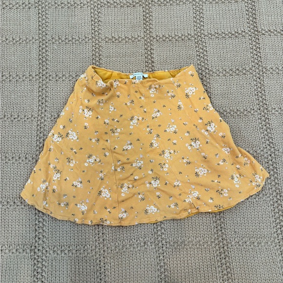 American Eagle Floral Skirt Size Small - Picture 2 of 4